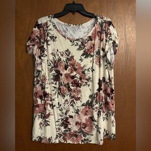 Maurices Super Soft Floral Short Sleeve Top